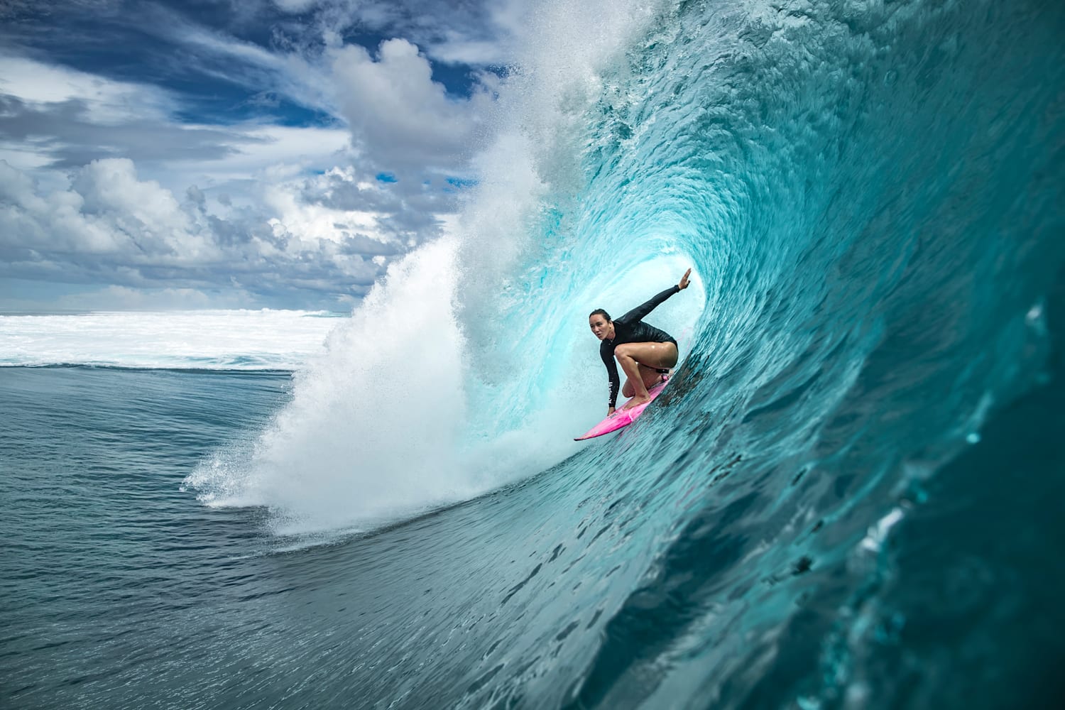 The 5 Best Female Surfers - Mondo Surf Village