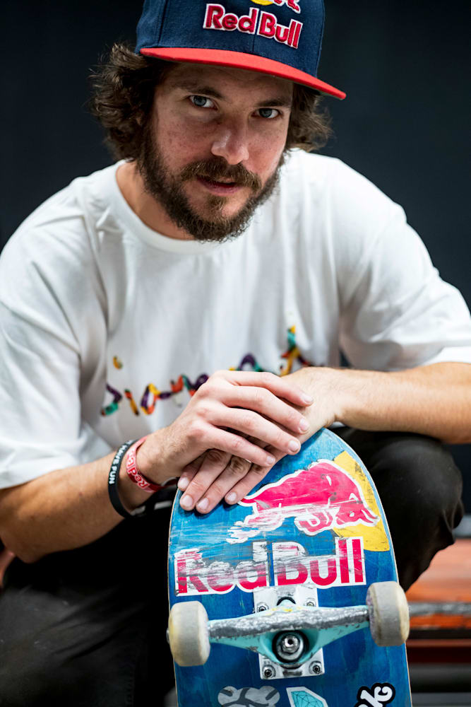 red bull cap skate