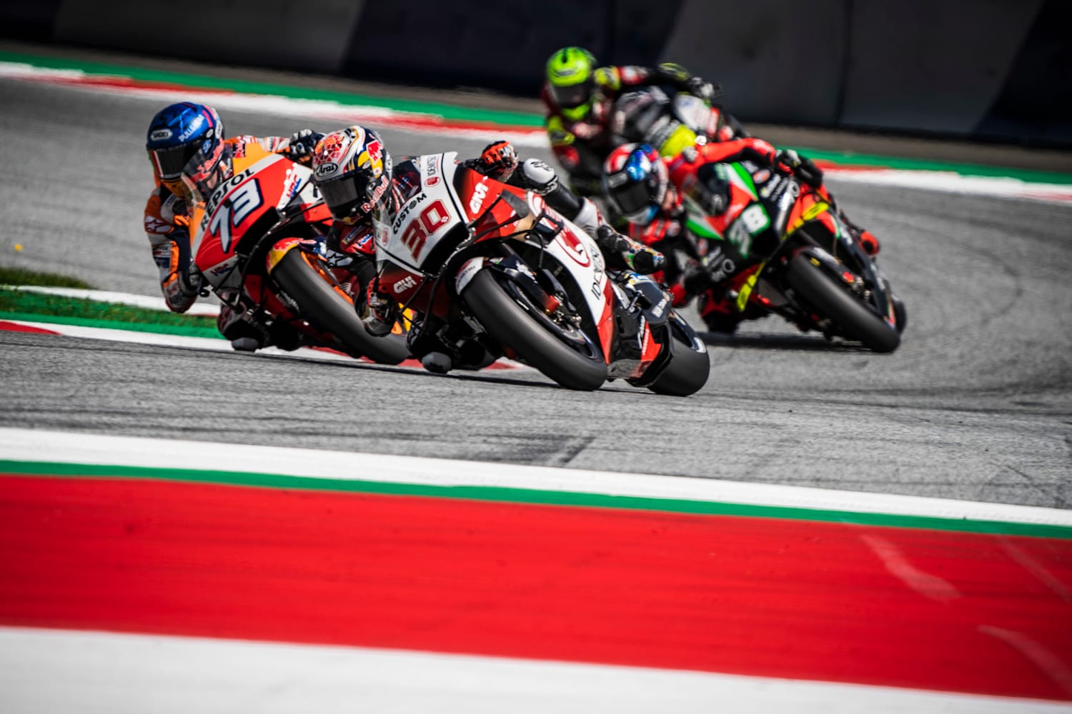 Motogp Crash Wir Wissen Dass Das Risiko Mitfahrt Und Nehmen Es In Kauf