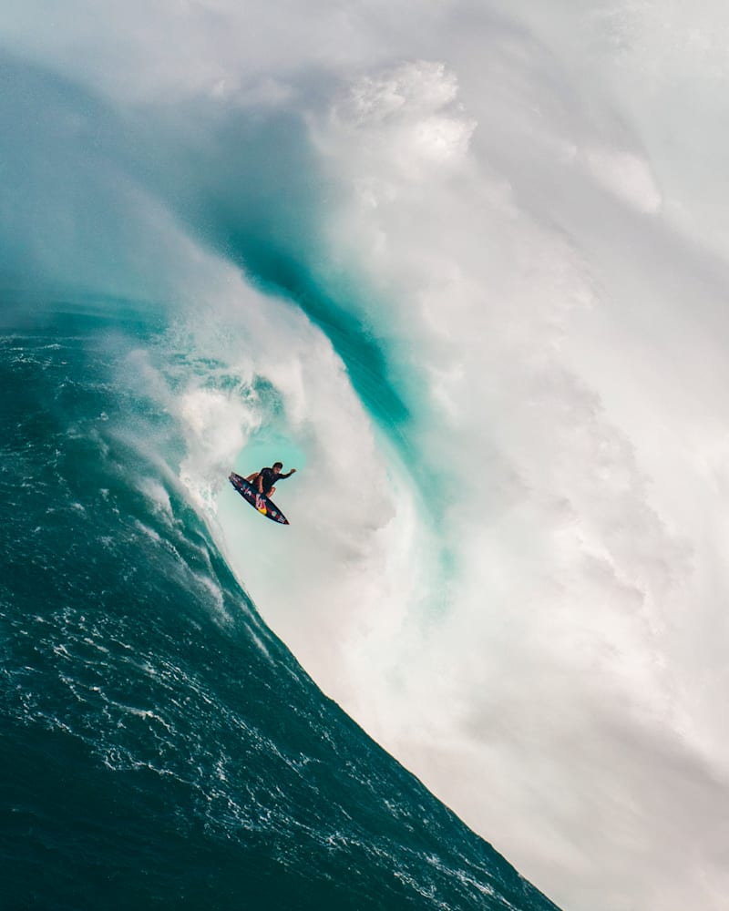 Fearless riders wanted for the 2016/2017 Nomad Big Wave Awards