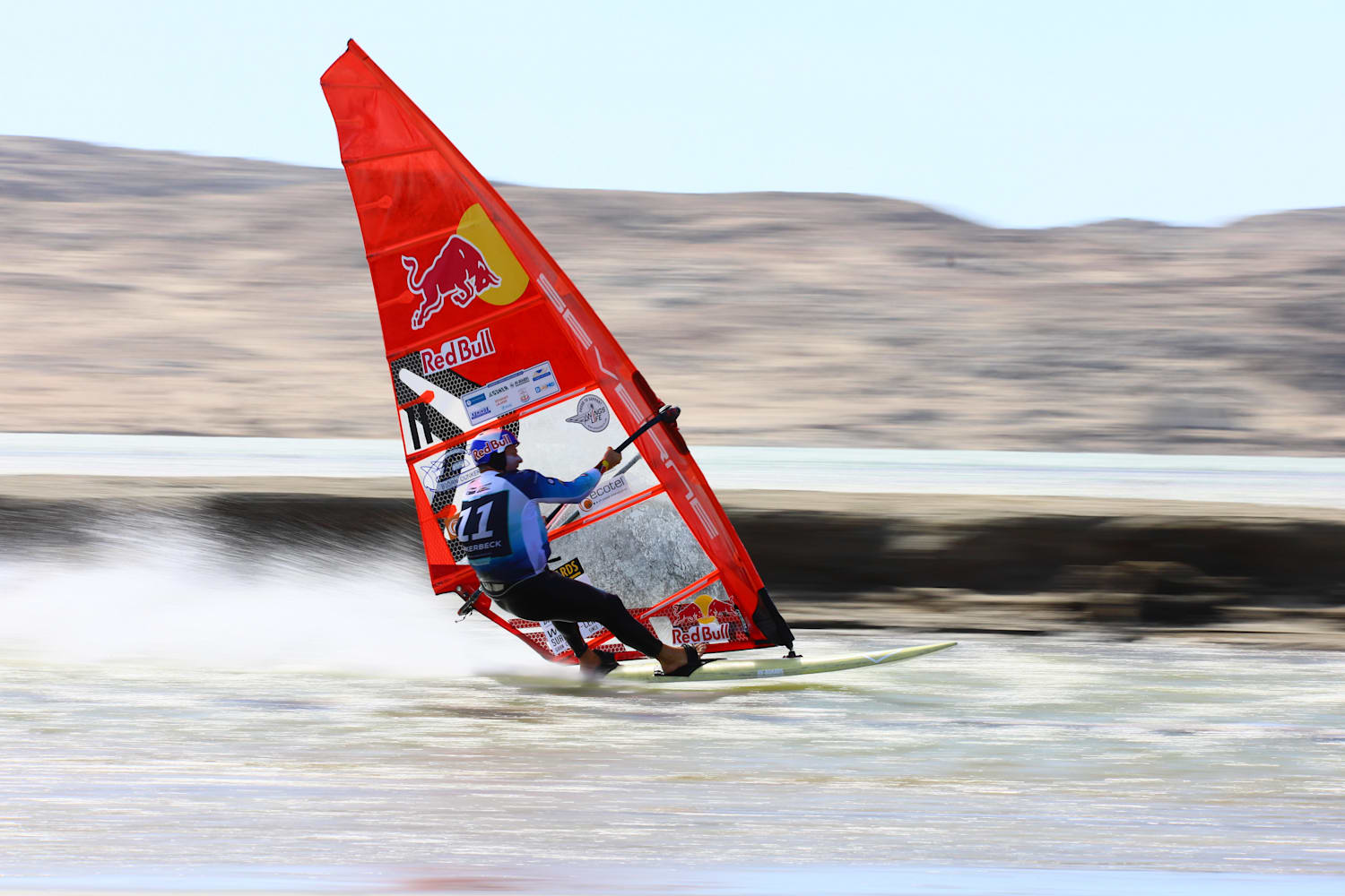 bungee jump Monica bladre Björn Dunkerbeck hits windsurfing top speed of 103kph