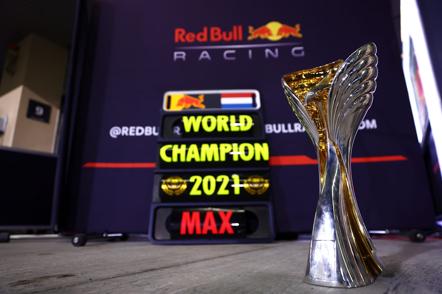 Max Verstappen is F1 champion 2021!