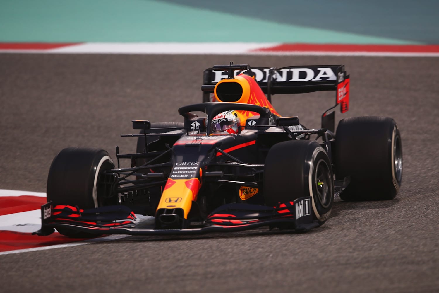 Wie Viel Kostet Ein Formel 1 Wagen