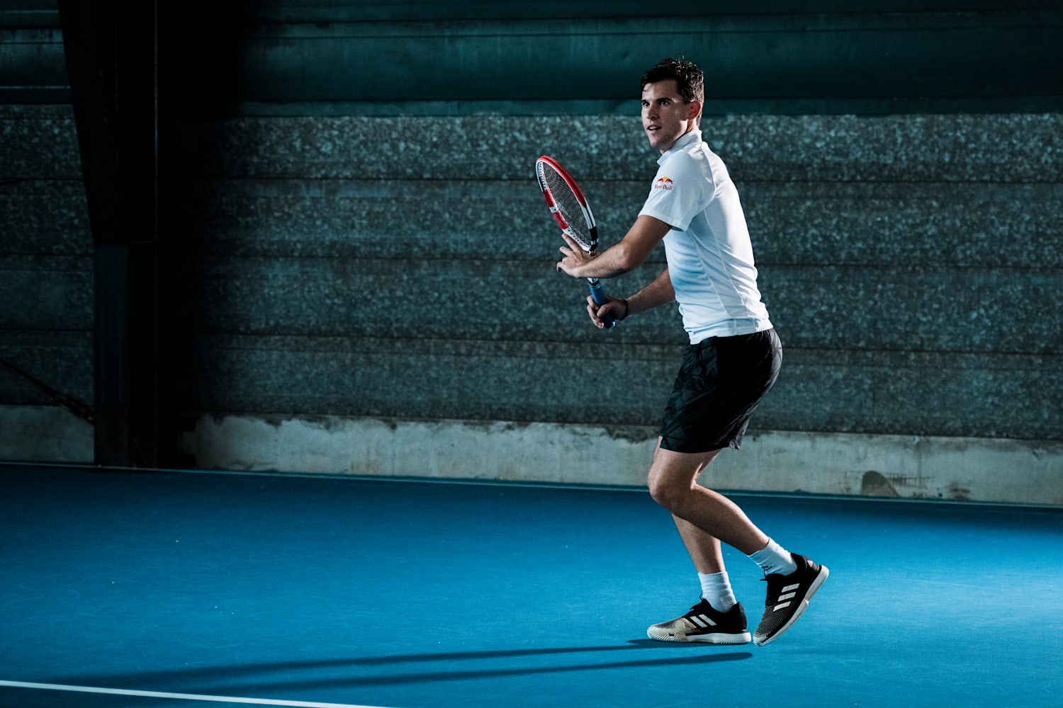 Que raqueta usa dominic thiem clearance