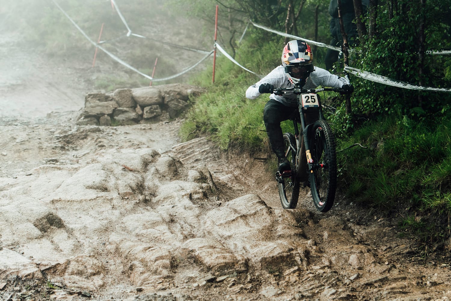 UCI マウンテンバイク ワールドカップ 2022シーズン：フォート・ウィリアム 男子ダウンヒル決勝