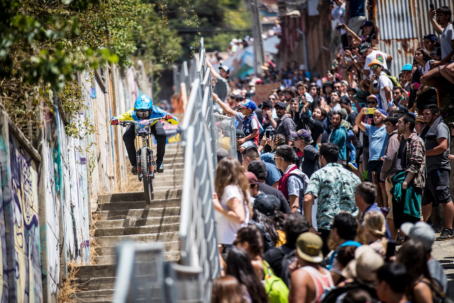 Urban downhill race sales