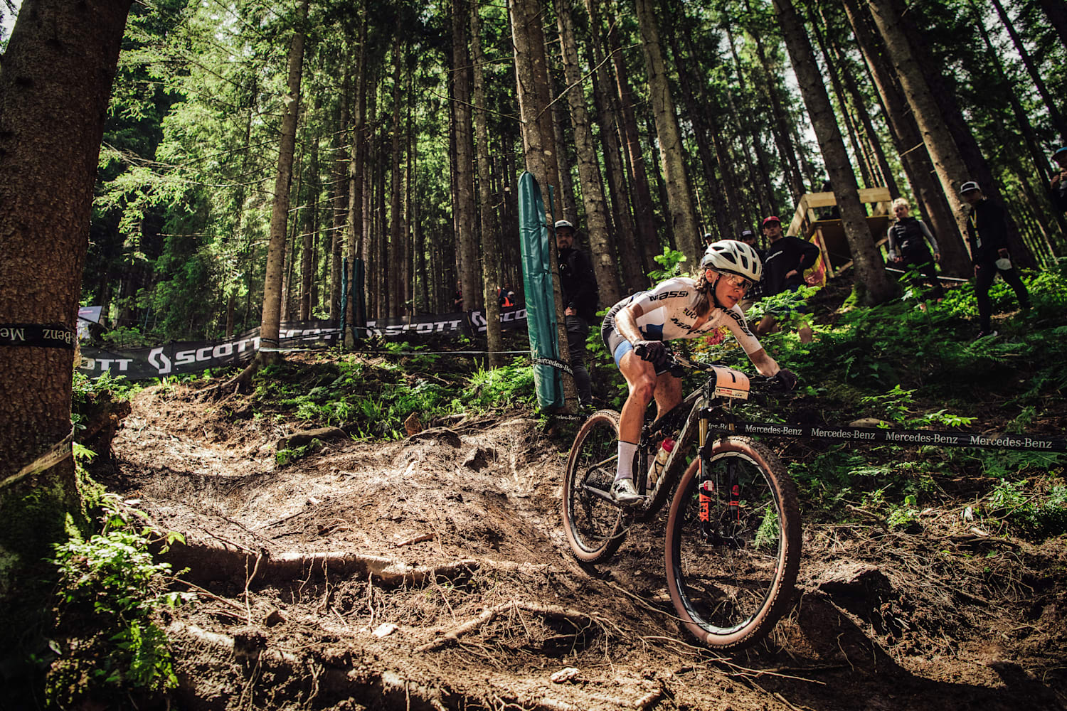 Short track mountain bike racing sale