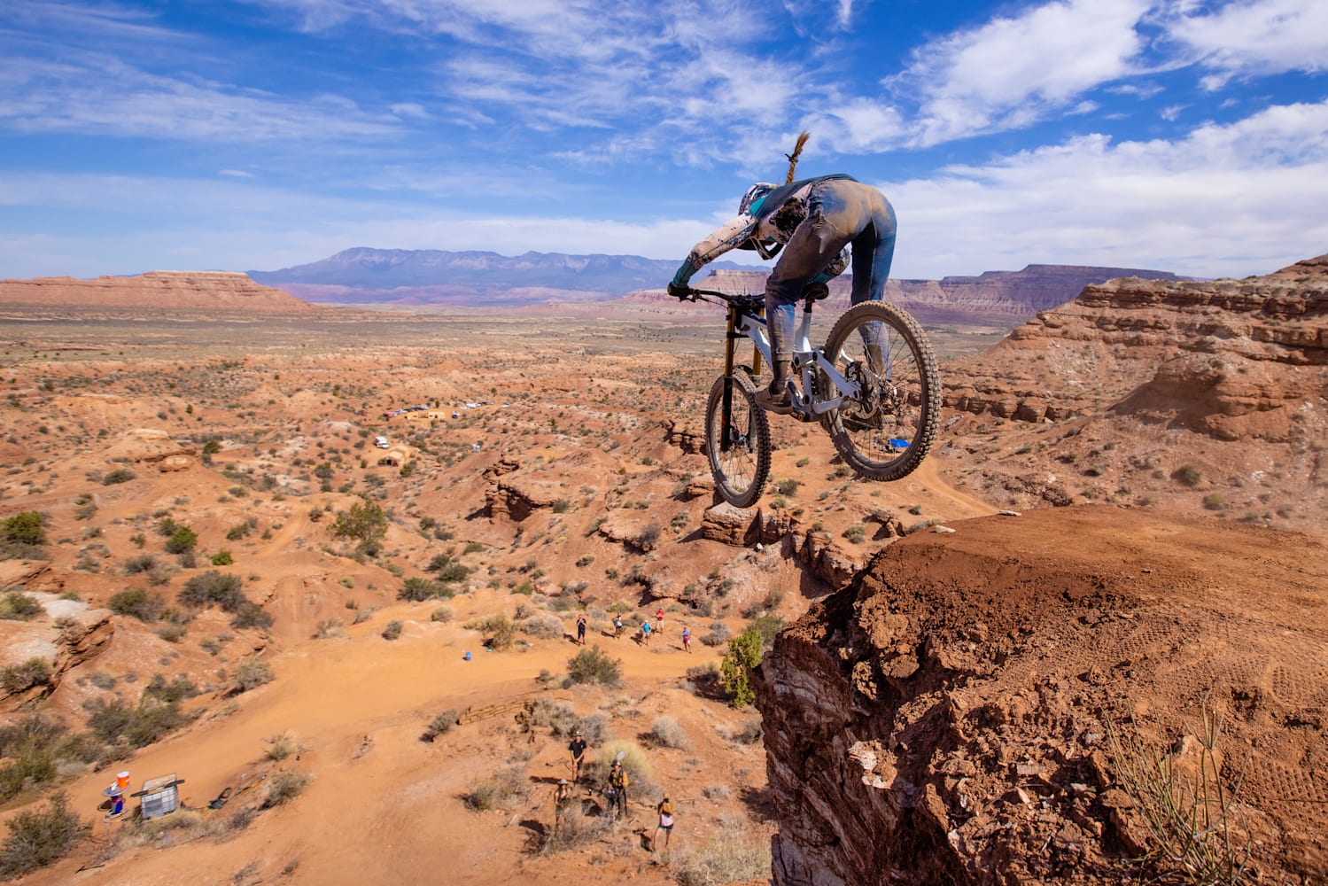 Red bull mountain bike riders deals