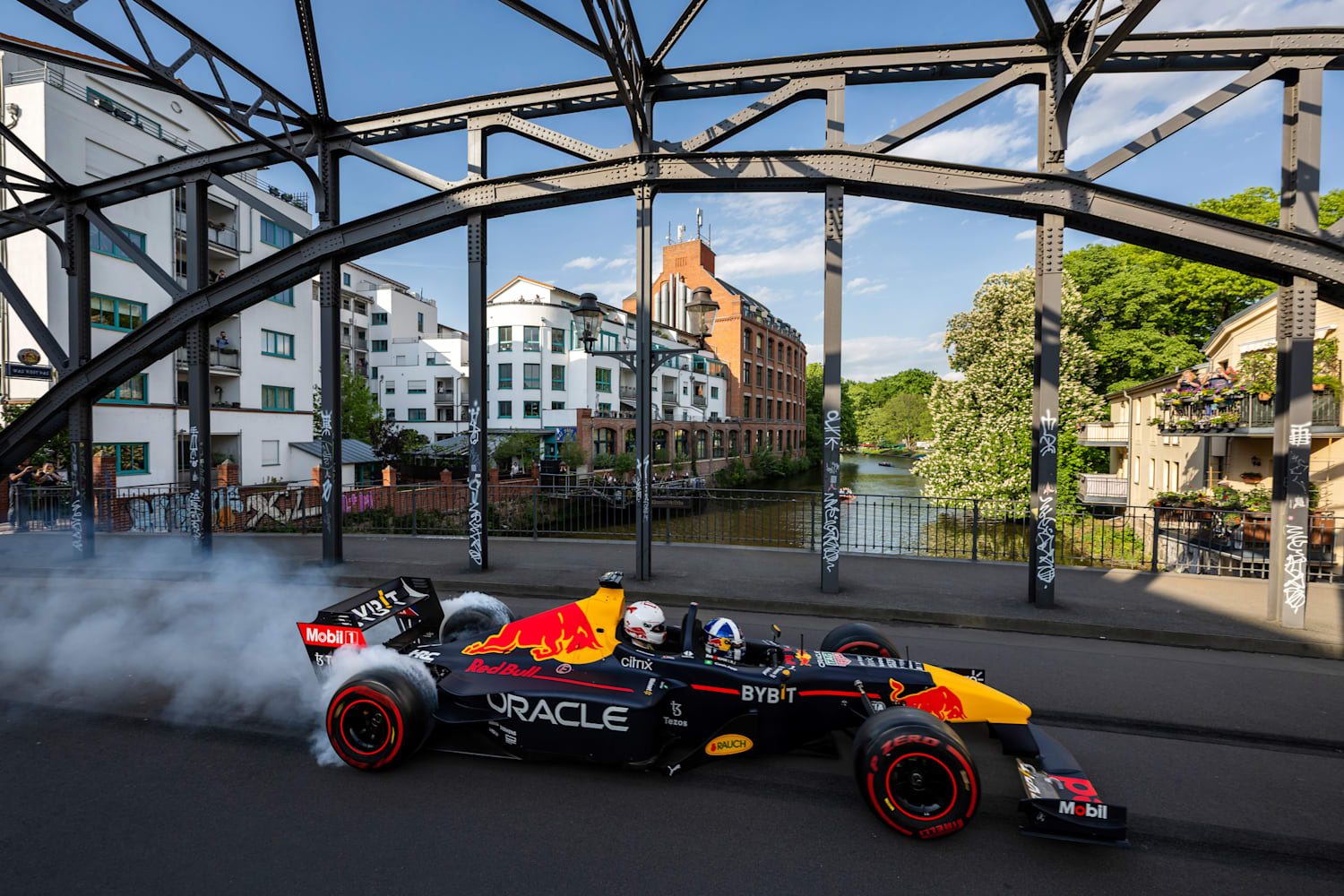 Emil Forsberg and David Coulthard: Leipzig F1 tour