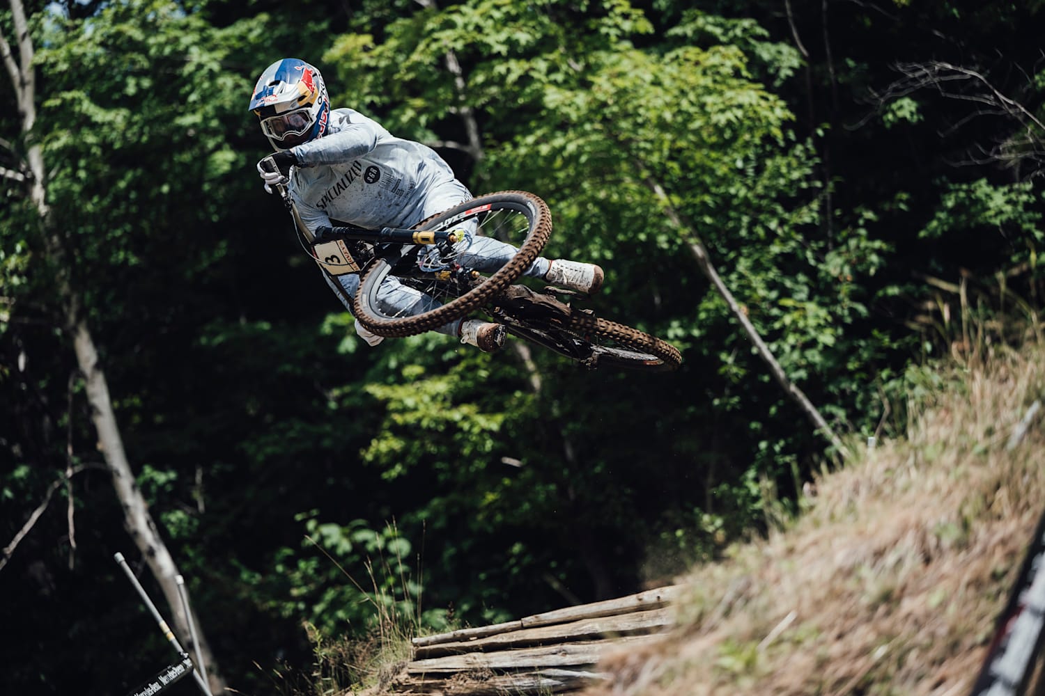 Uci dh mont sainte anne outlet