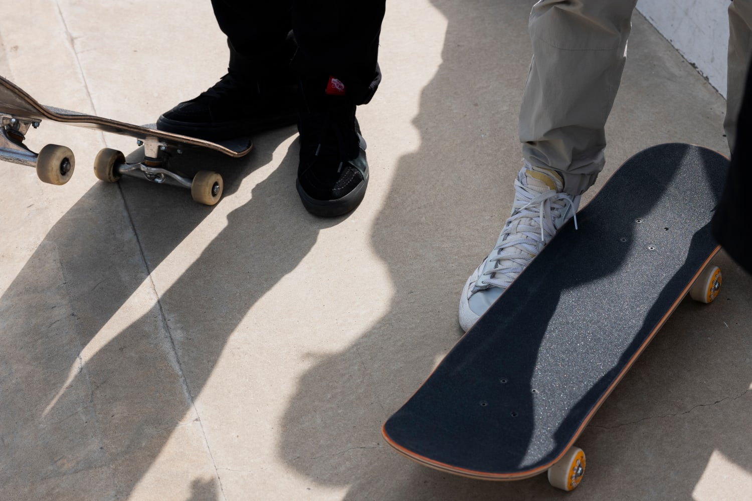 How to put Grip Tape on Skateboards - Guide
