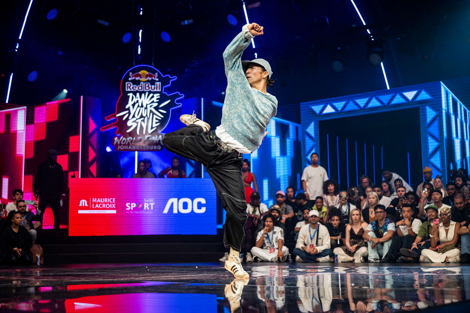Break dance robot style sale