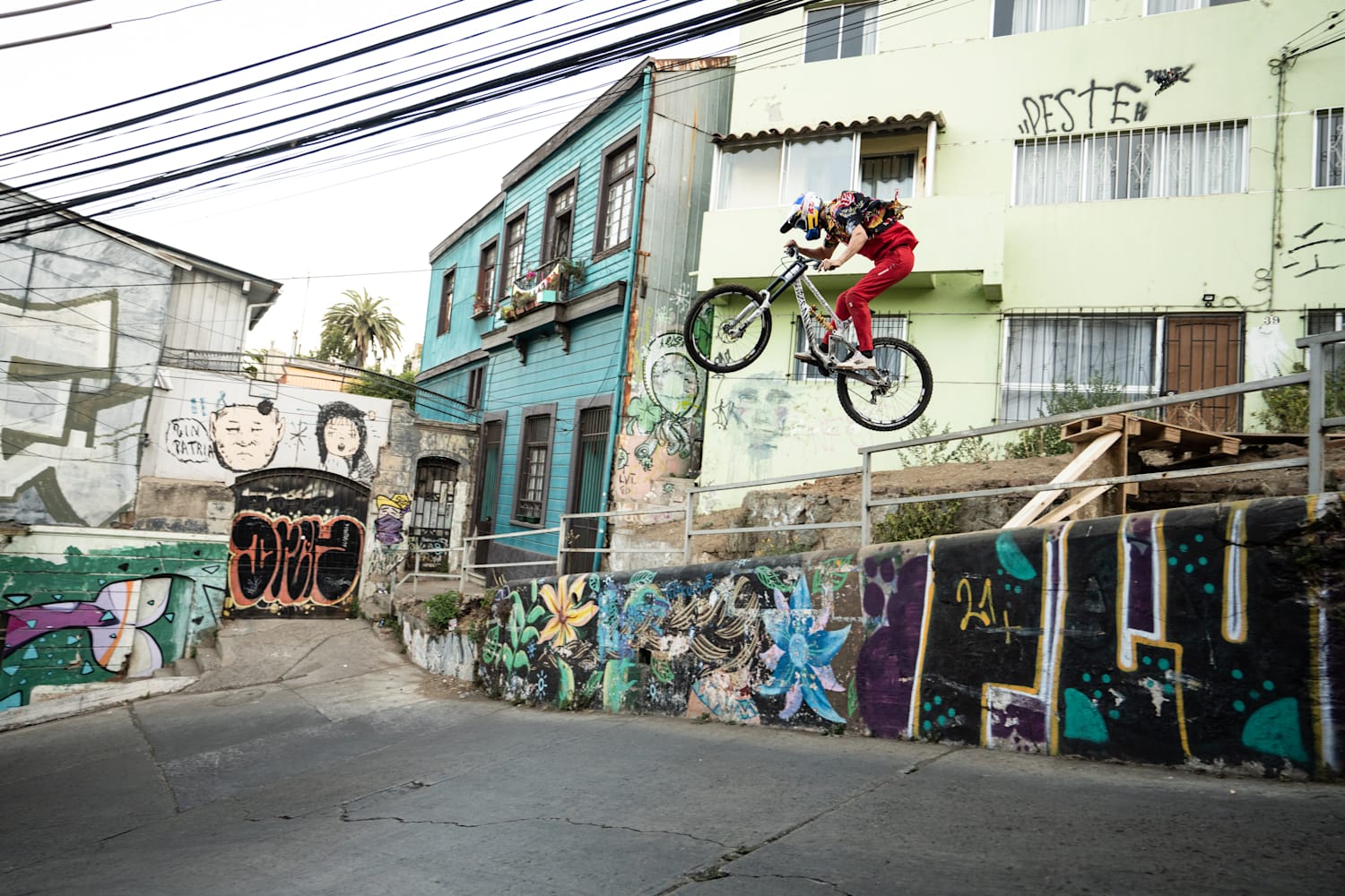 Fabio Wibmer Urban Freeride Lives Chile