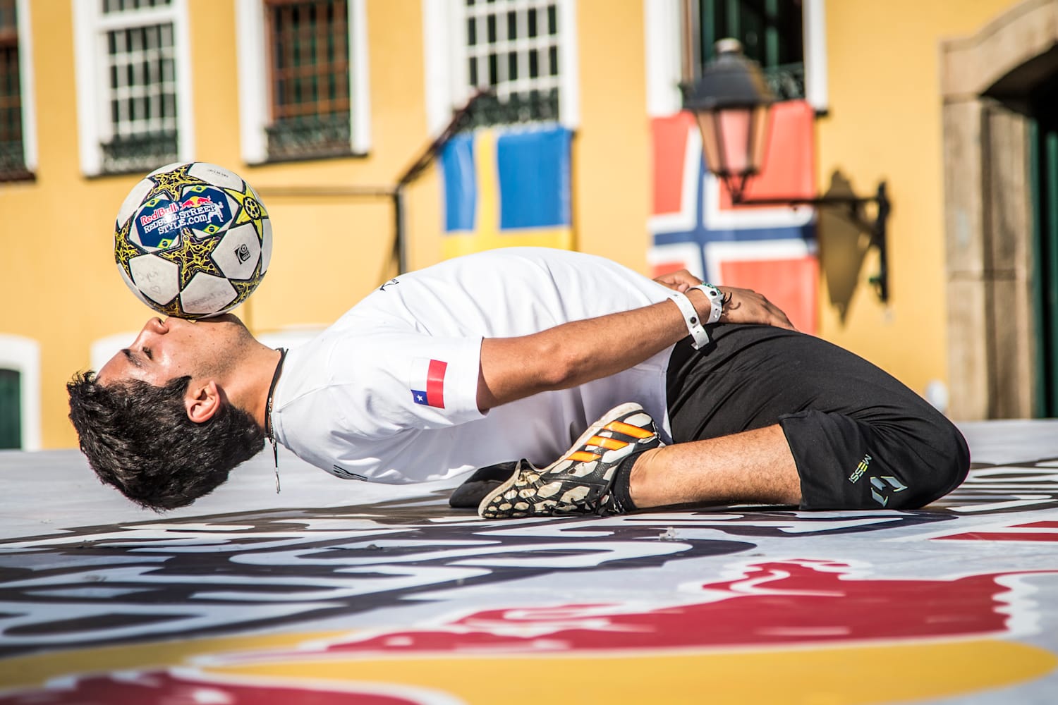 Red Bull Street Style Freestyle Football Tips Tricks .current freestyle football world champion.brazil number 1 and current champion. the pavel roll