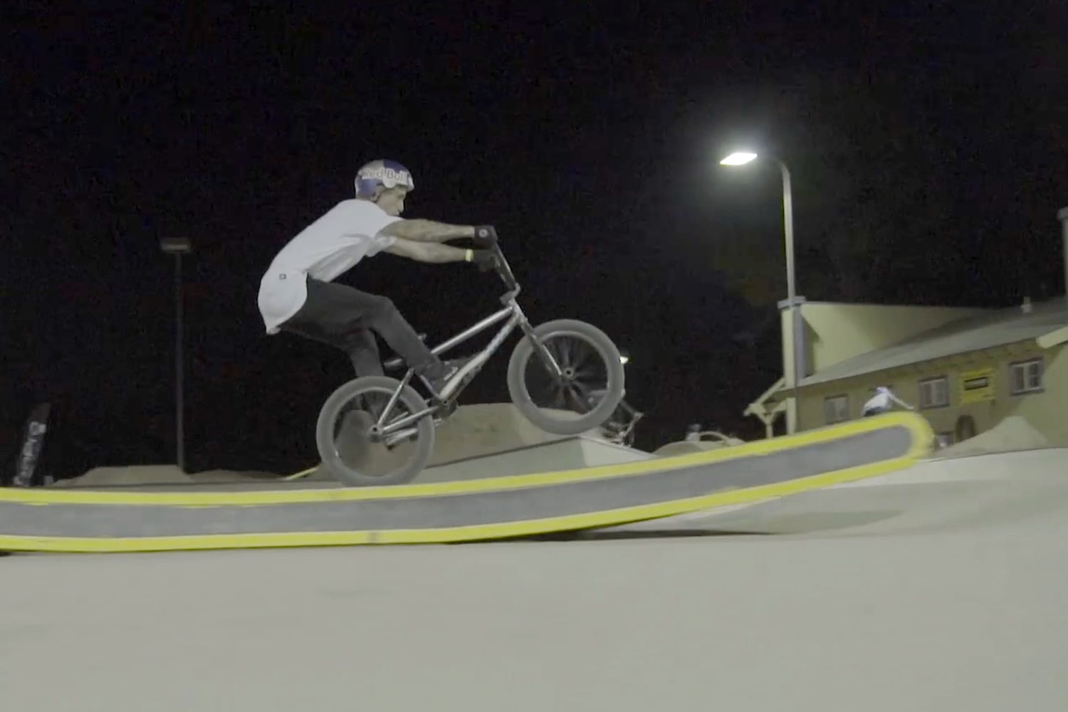 Bmxフリースタイルとは ダニエル デアーズが教える初心者用入門ガイド 自転車 レッドブル