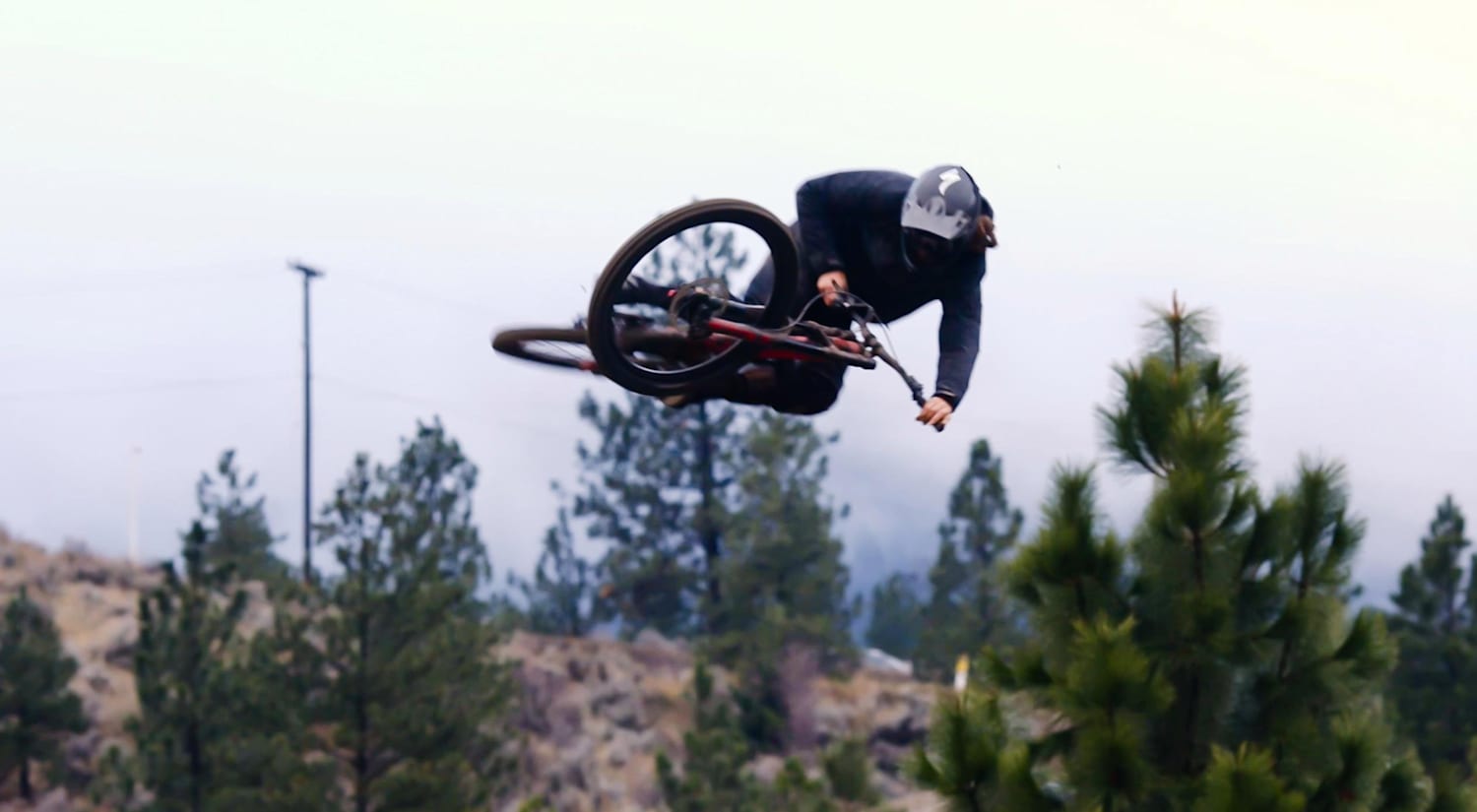 Brandon Semenuk Mtb Video Raw 100 V3 Red Bull