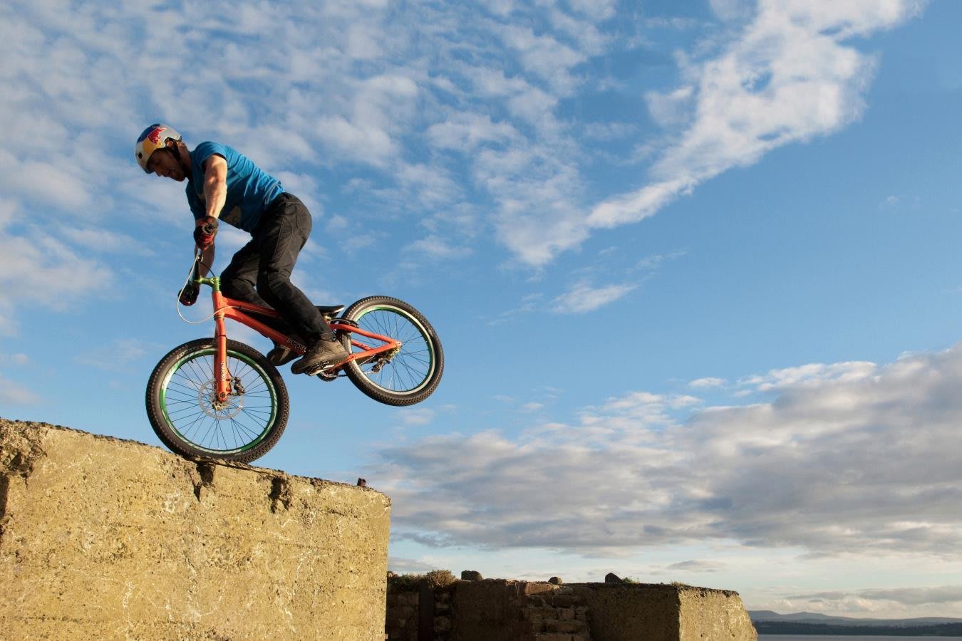 Danny MacAskill Way Back Home