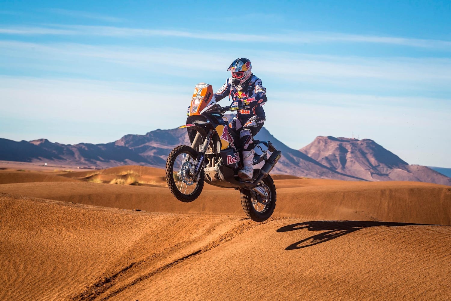 Bikers make tracks for the Dakar Rally, image size:1500x1000