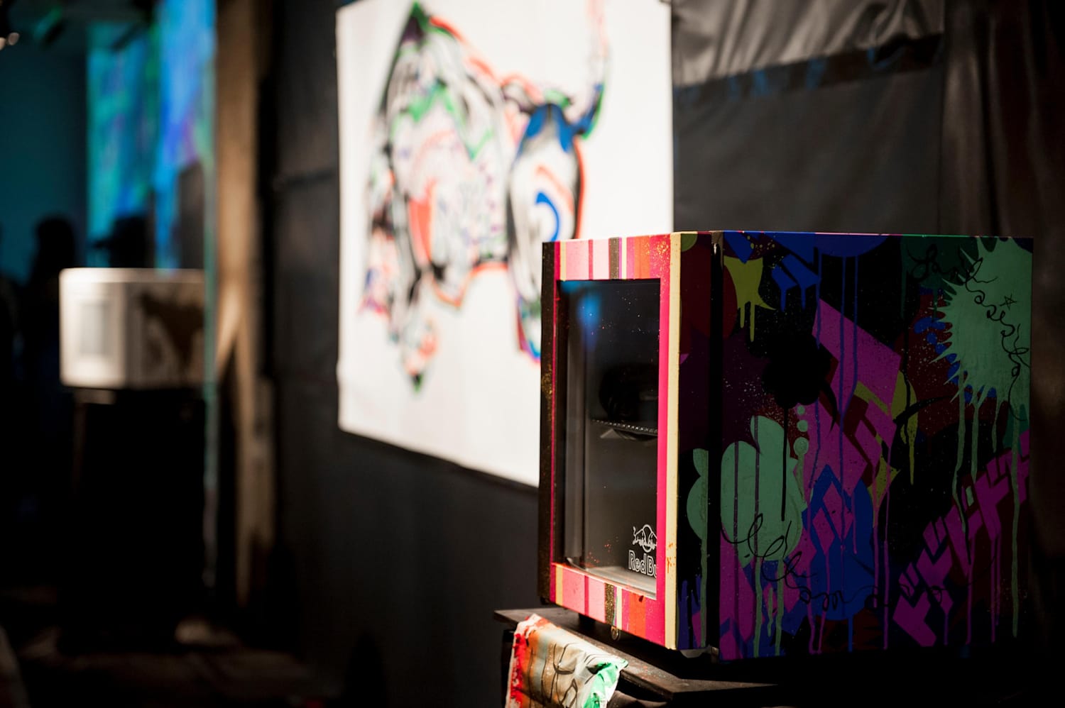 Red Bull Curates Canvas Cooler 2012 作品と設置店舗紹介