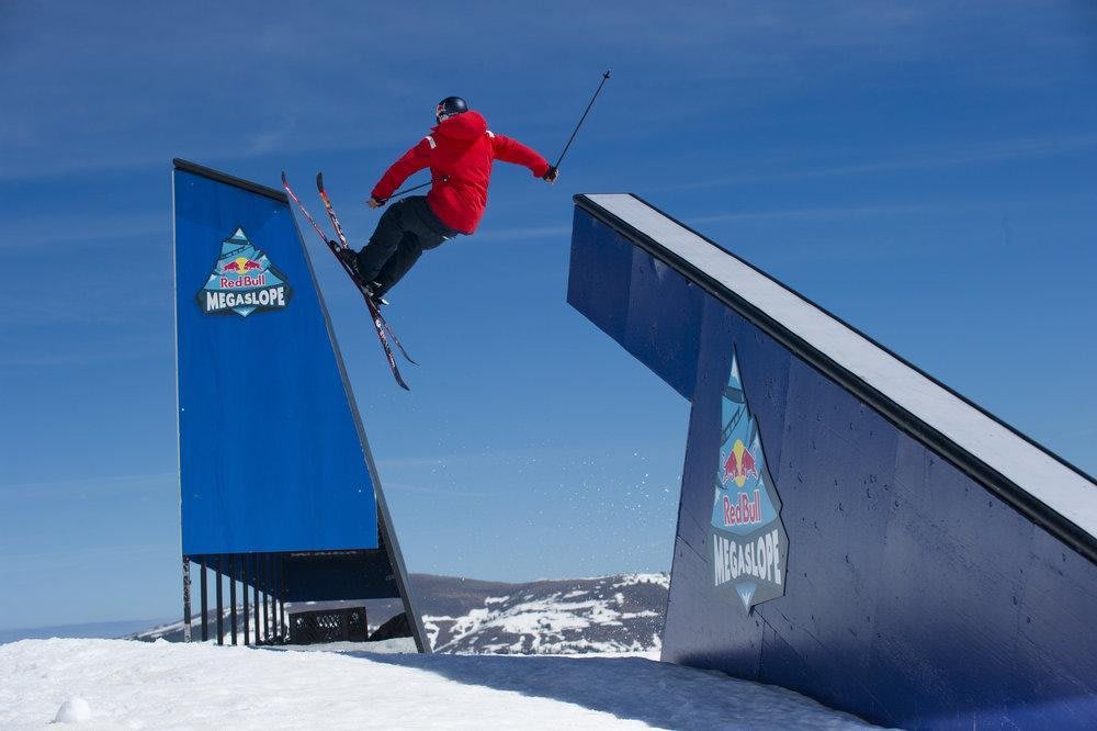 Chris Gunnarson talks about snowboarding features