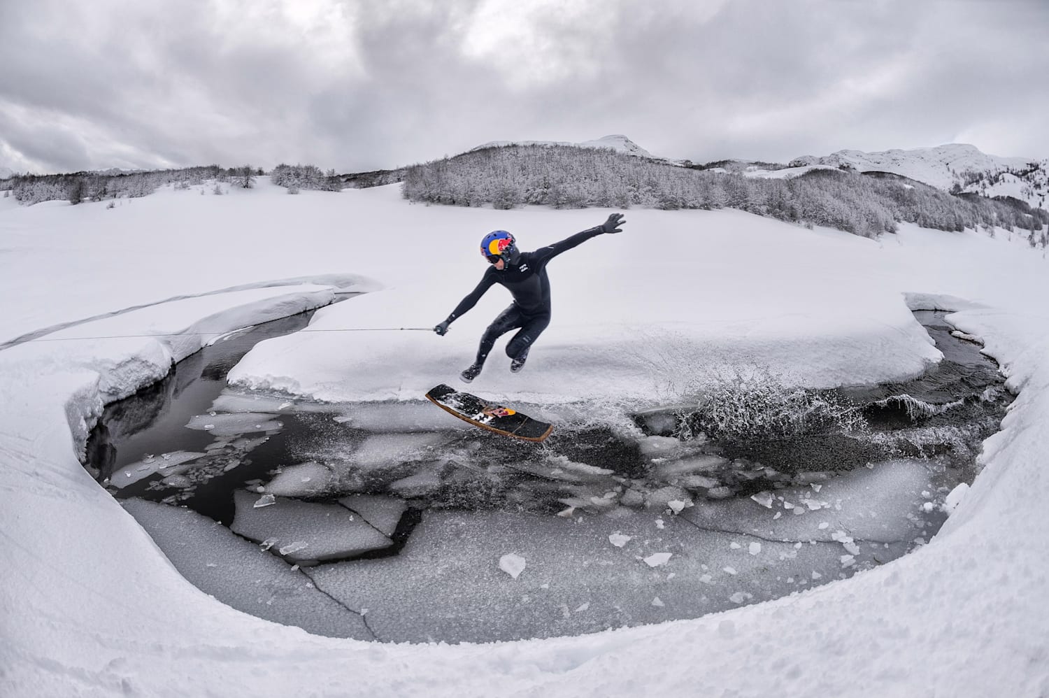 See Brian Grubb invent snow-wakeskating