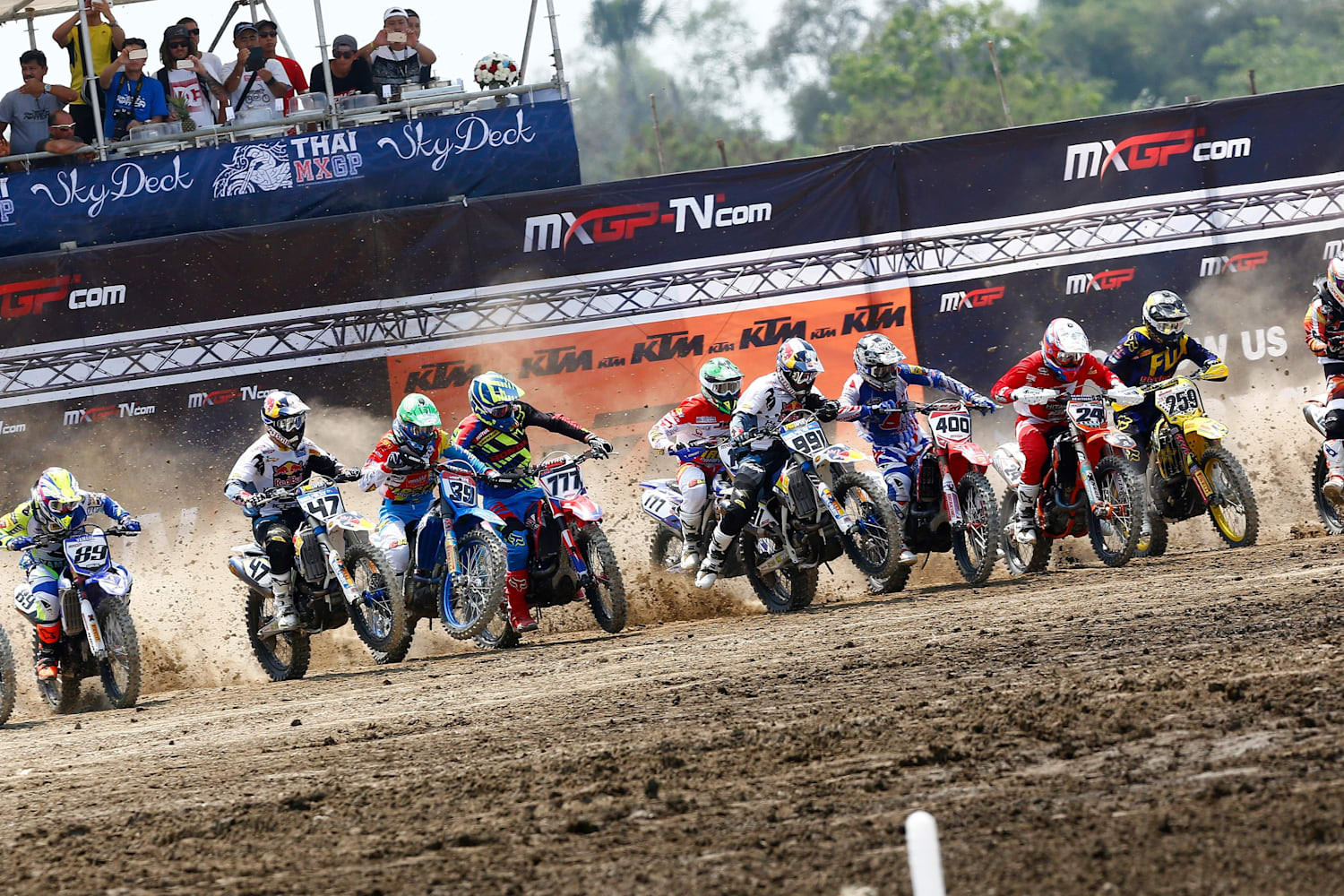 Ryan Villopoto Wins the 2015 MXGP of Thailand