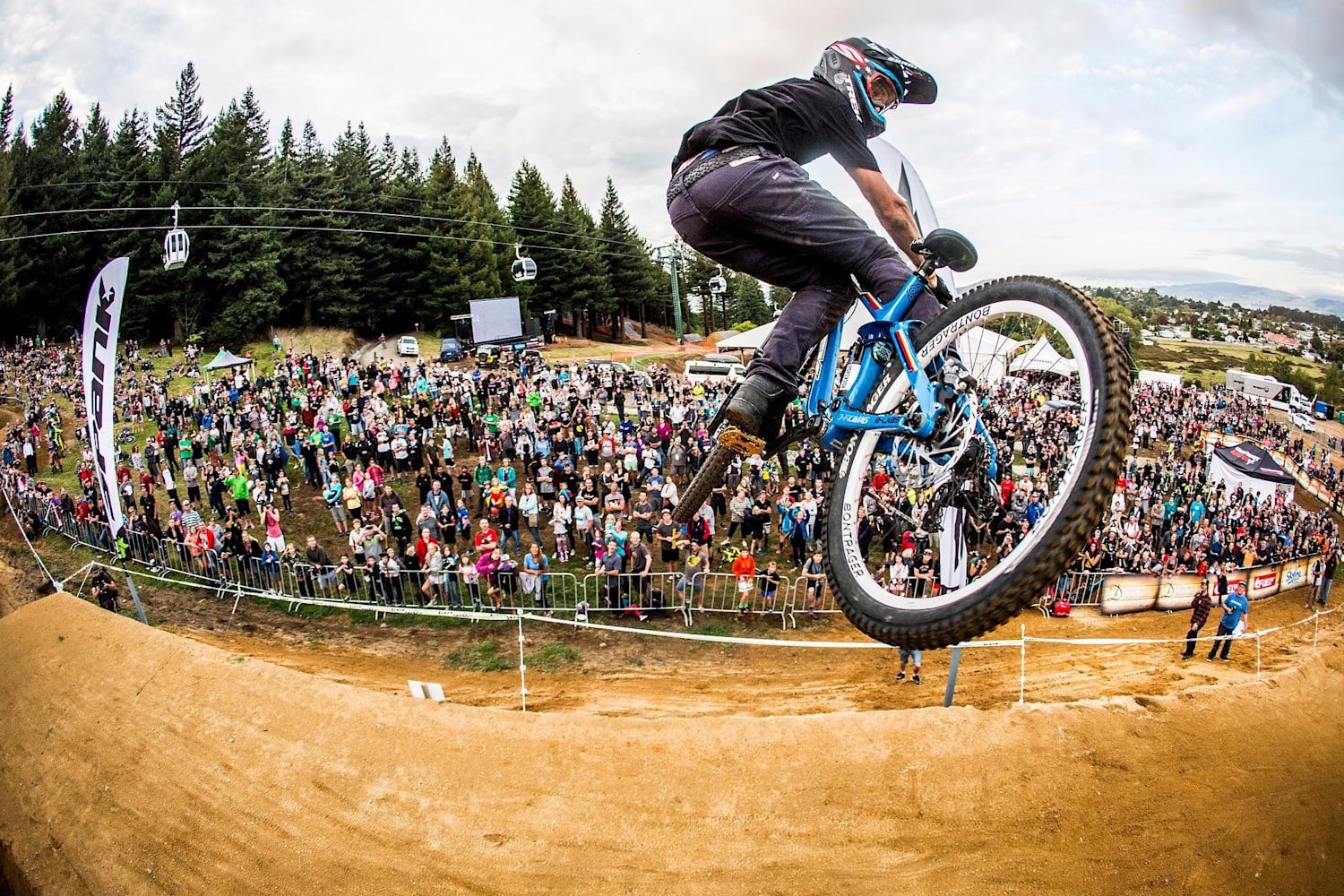 brand x mtb マウンテンバイク スタント stunt 2015.4.7 | ウィップを競い合うWhip Off！ | BI