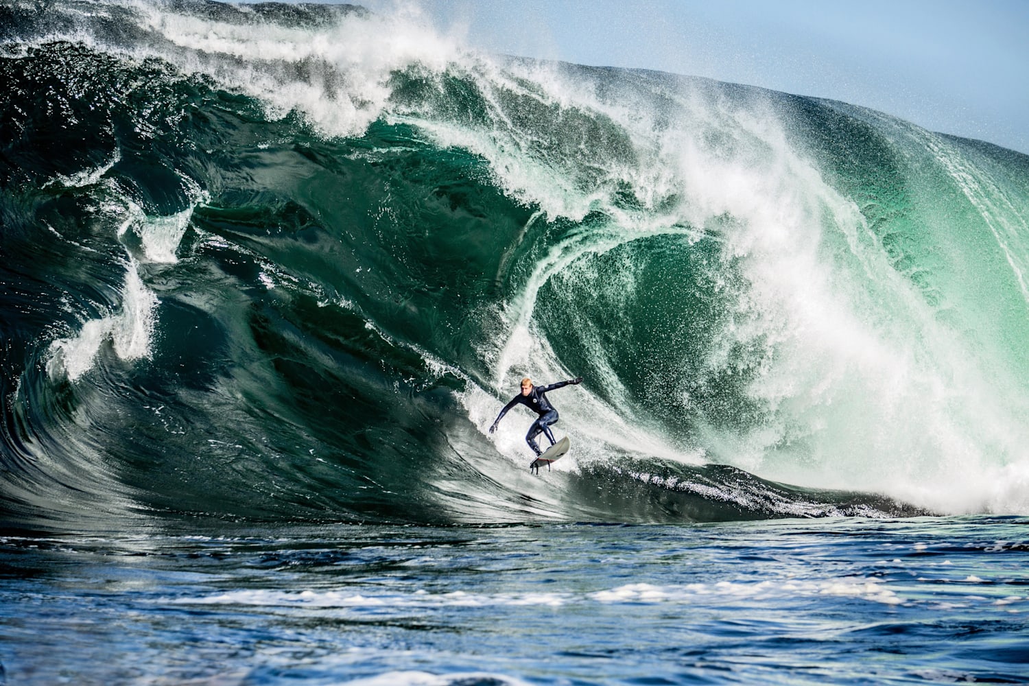 Famous big wave surfers online