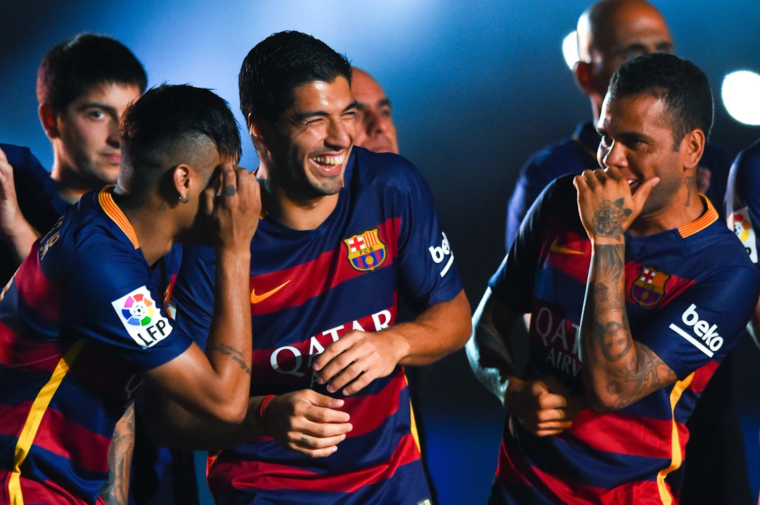 jugadores de futbol de aspecto divertido