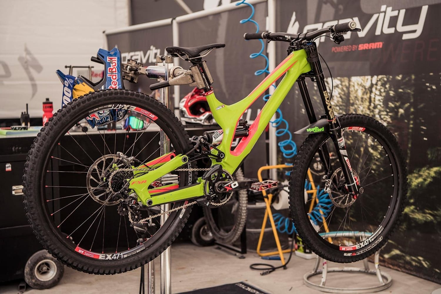 Finn Iles bike check Specialized Demo 8