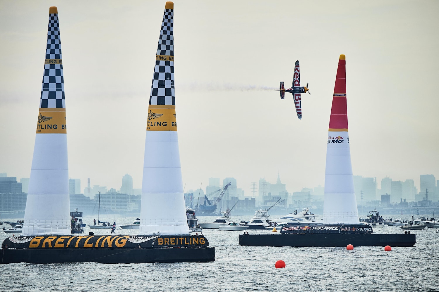 martin-sonka-air-race-chiba-japan