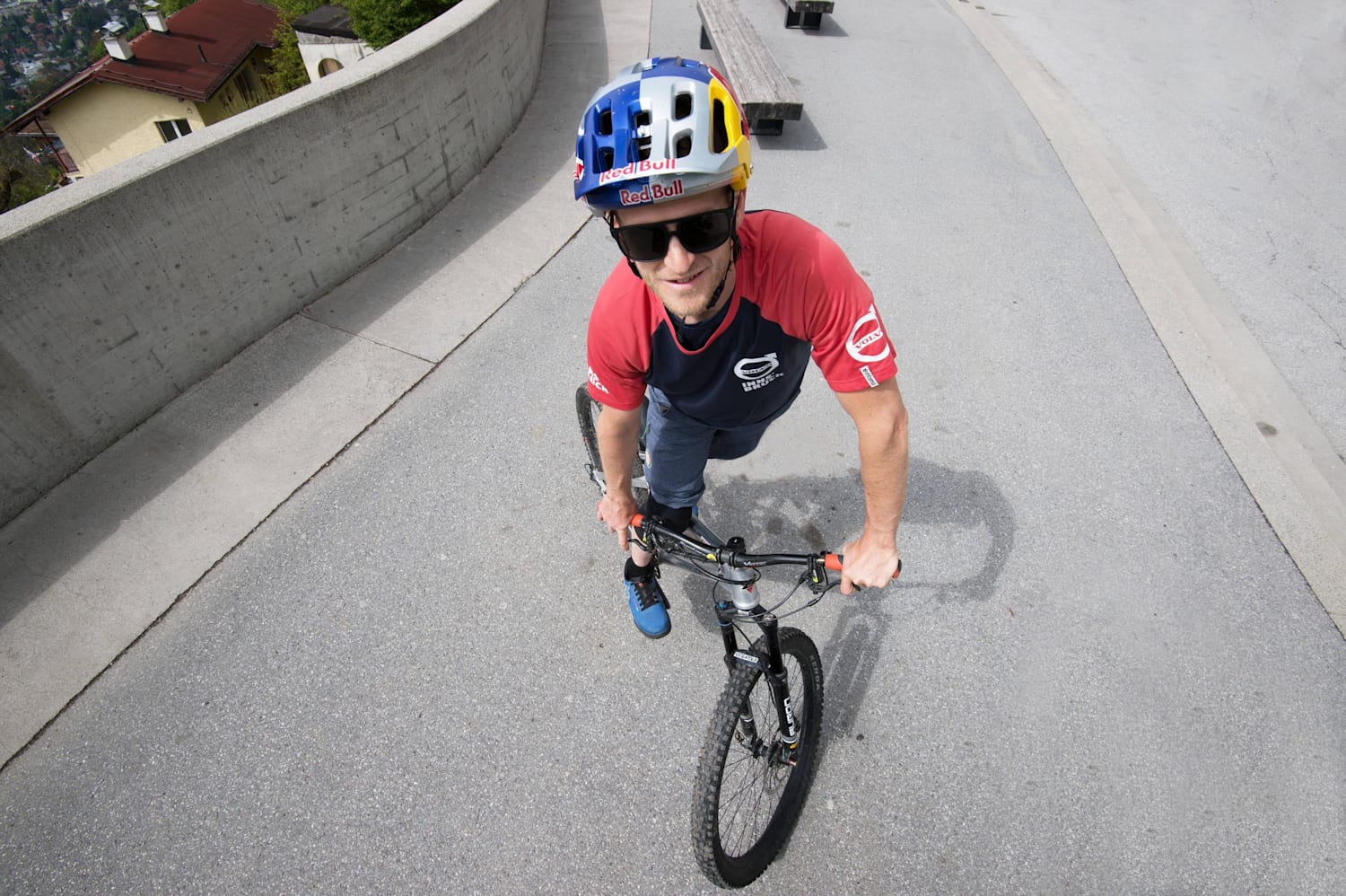 How to trackstand with Rob Warner and Thomas Ohler