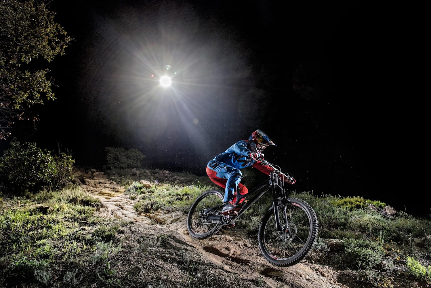 7 reasons why you need to go night riding