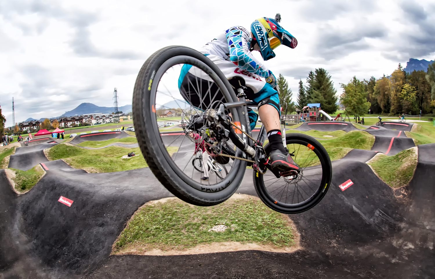 Bull track mtb store