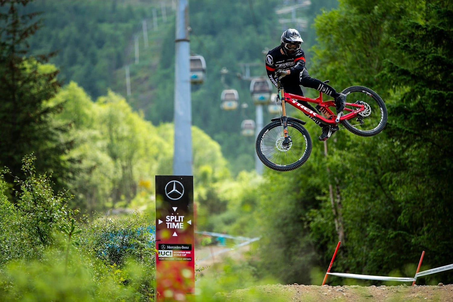 Mercedes Benz UCI World Cup downhill best bits video