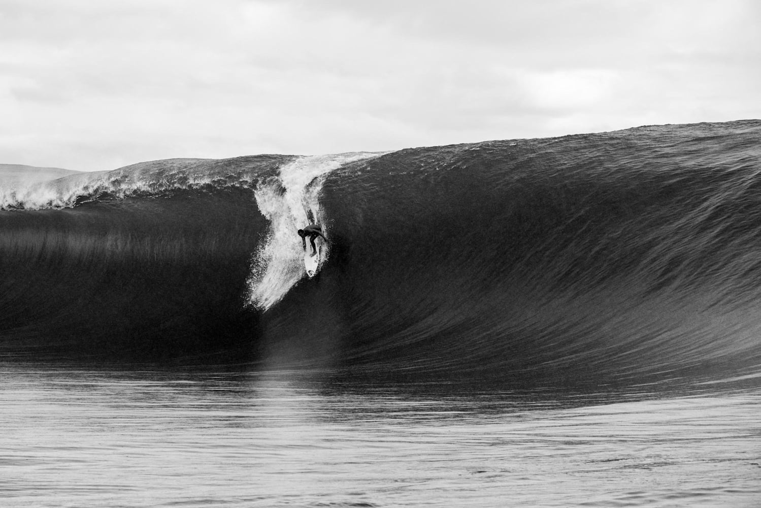 A season of heavy barrels at Teahupo'o