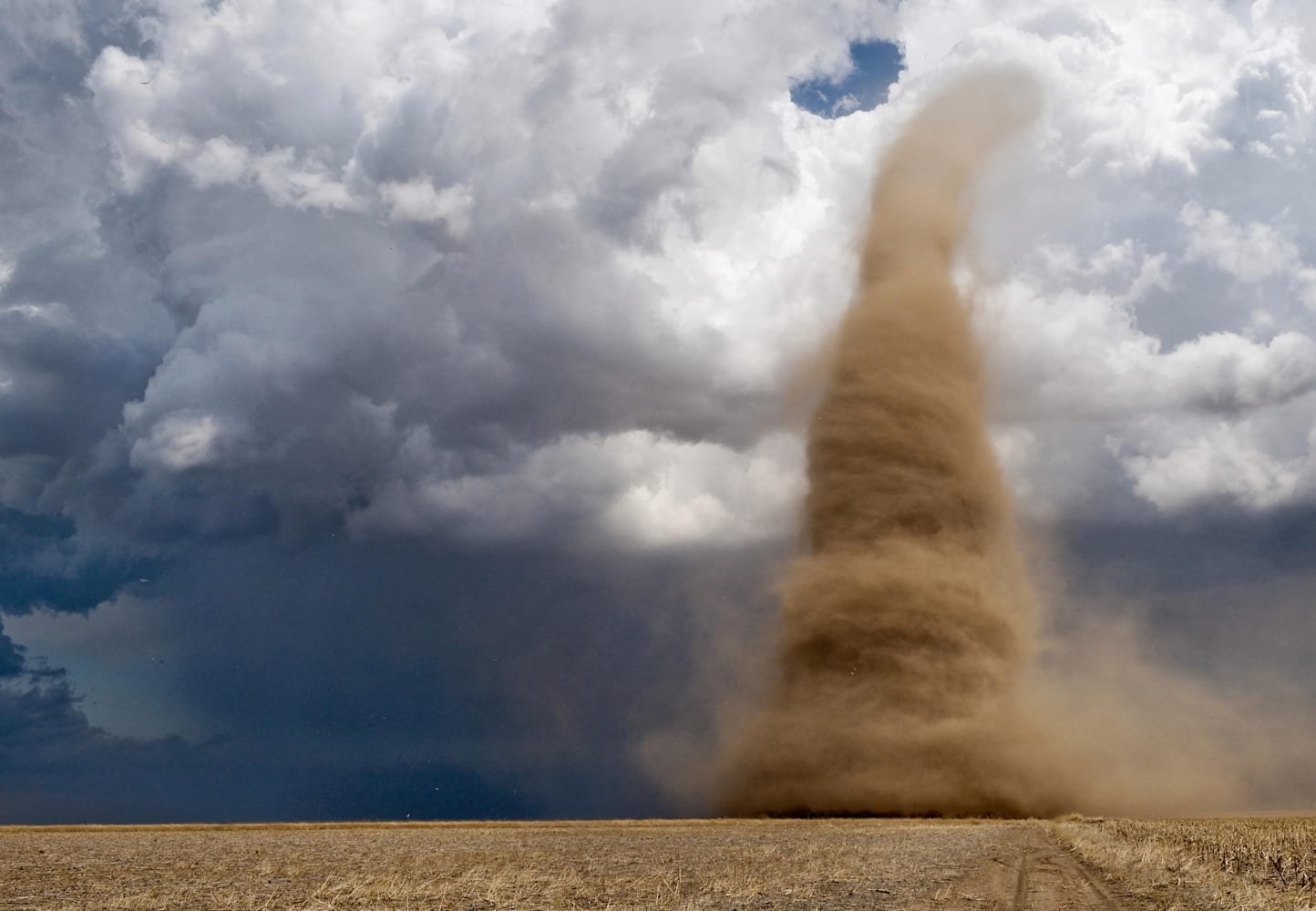 7 histórias incríveis de sobreviventes de tornados
