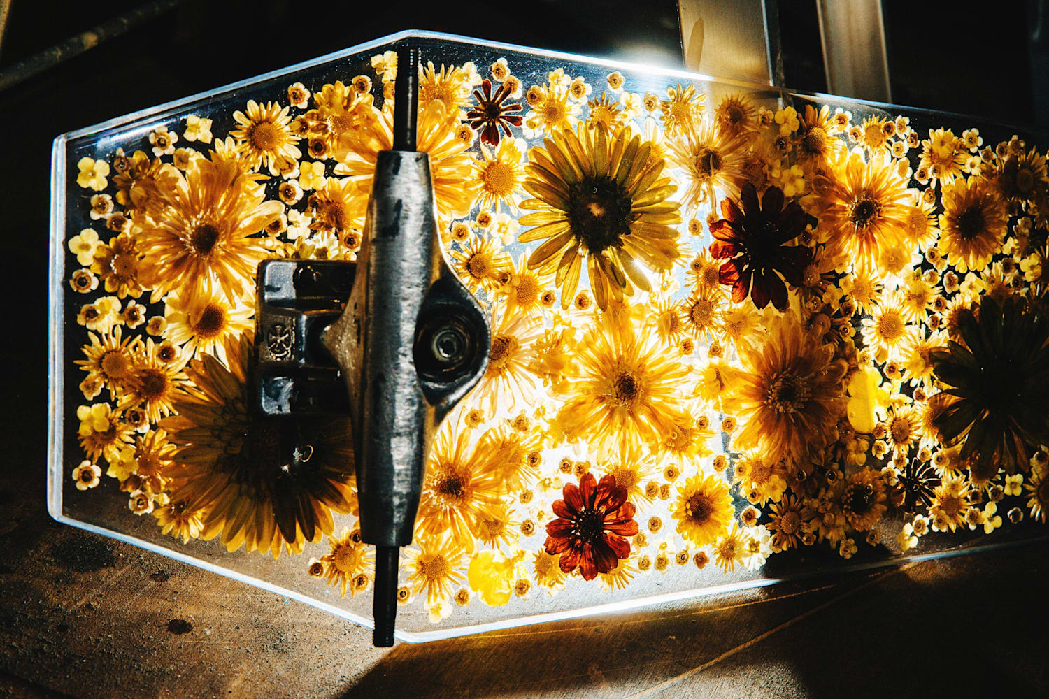 dugudagii スカル　初期作品　現代アート　ドライフラワー 美しくて毒っけのあるプロダクト/dugudagiiスカルオブジェ