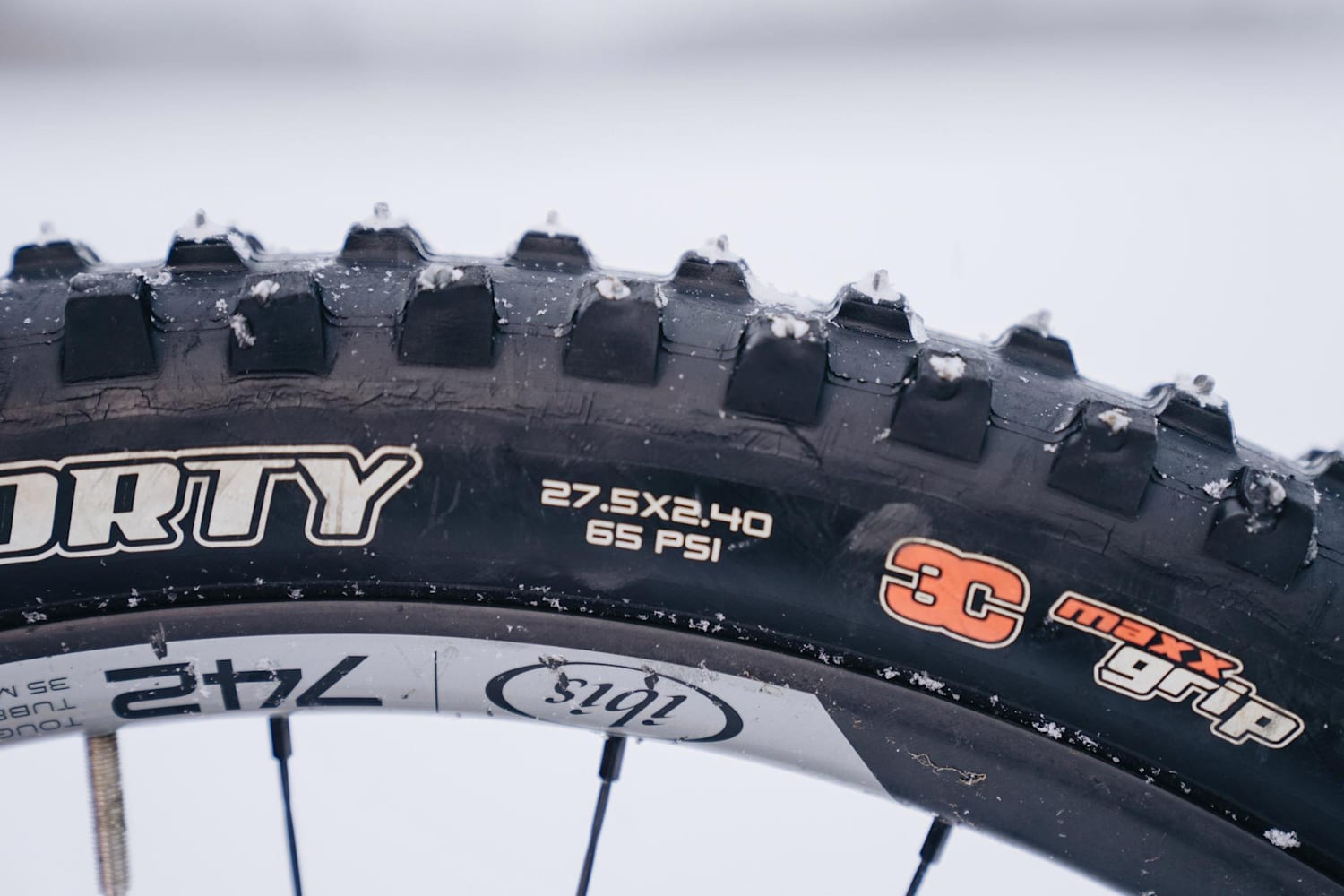 Bicycle snow tires on sale