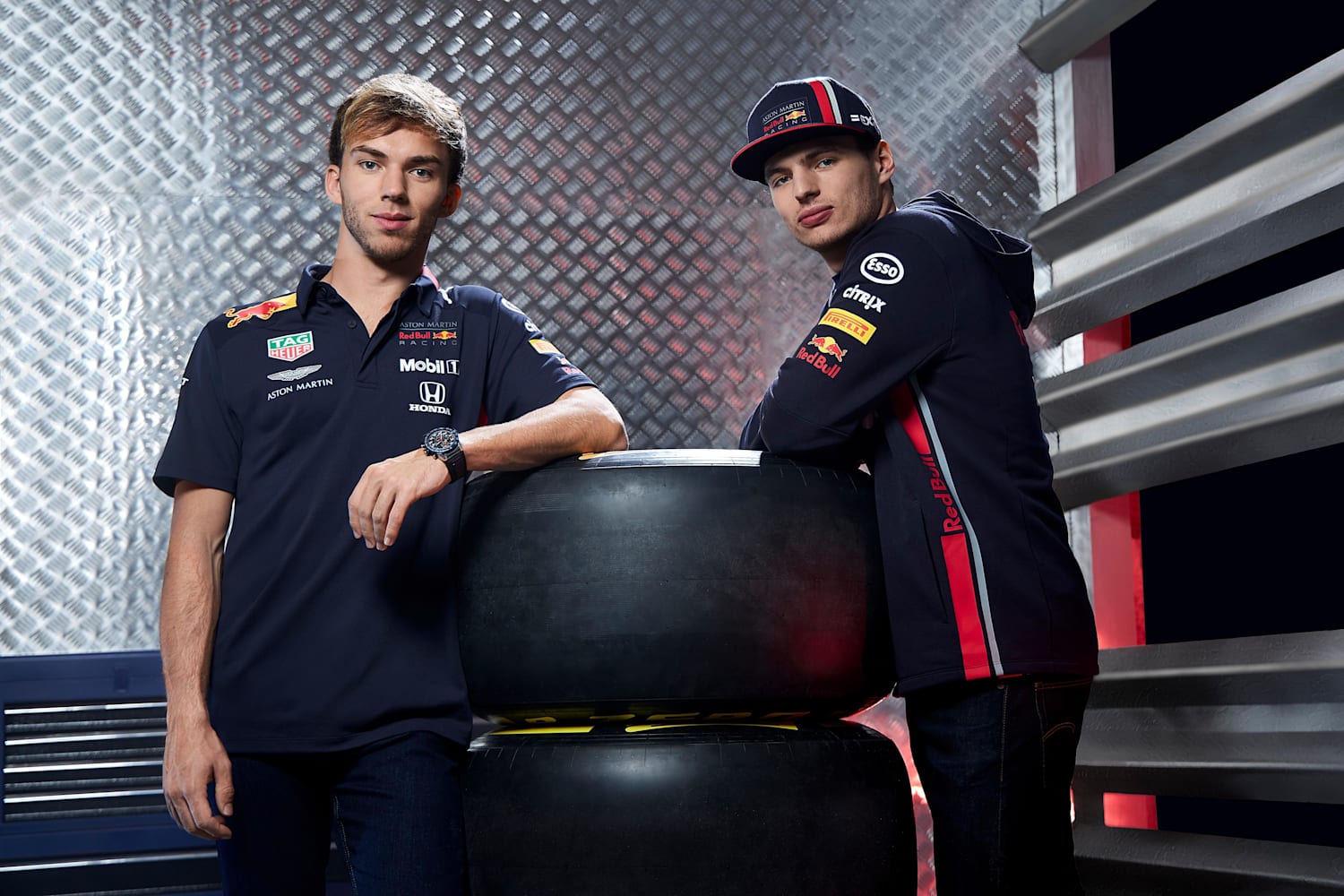 Red bull racing hoodie 2019 clearance