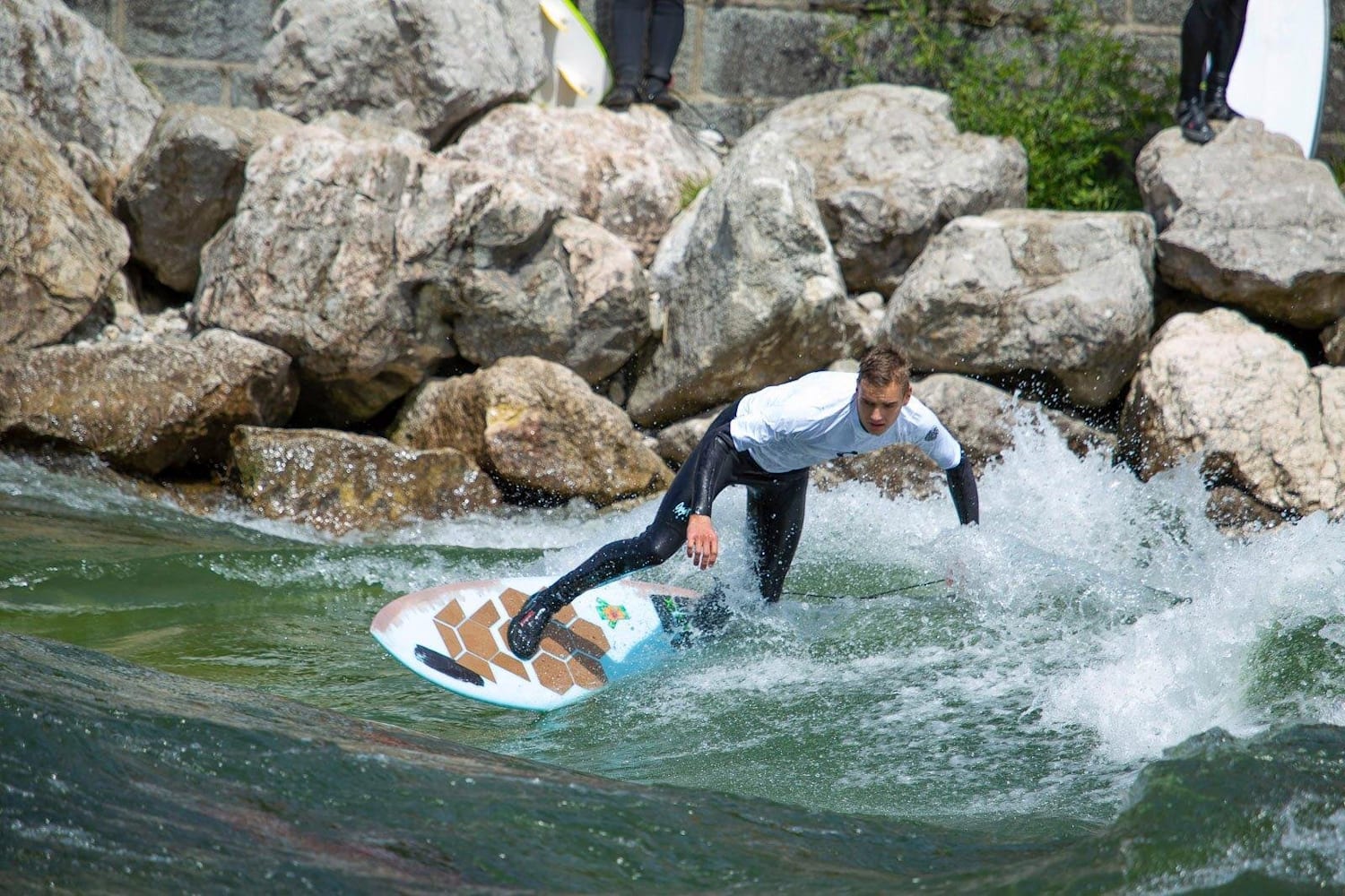 Knstliche Wellen in Europa: Die besten Surf-Spots