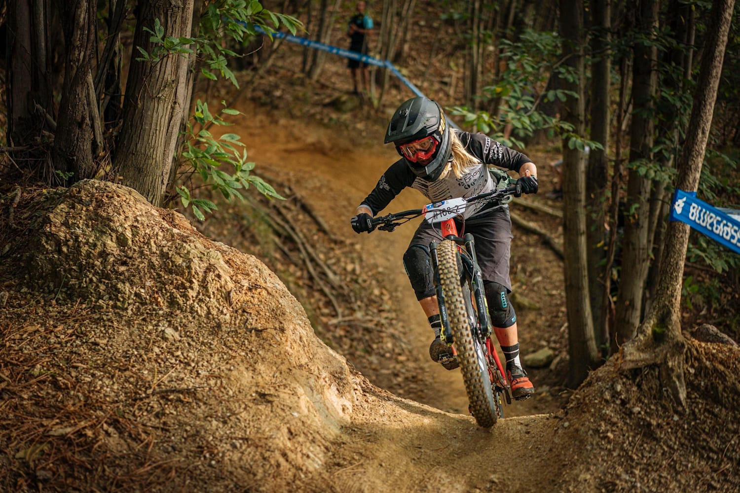 Louise Paulin becomes Enduro World Series Champion 2019