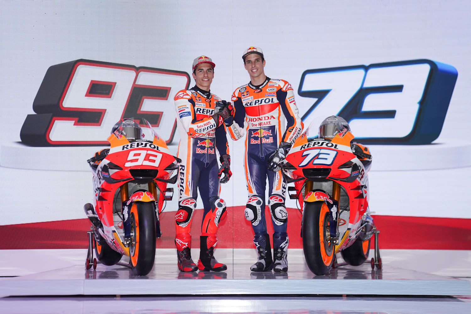 マルク・マルケス 非売品 HRCオフシャルブック 2020年 マルクマルケス 勝負色はやっぱり深紅！｜SHOEI X-Fifteenに新柄「MARQUEZ 9（マルケス