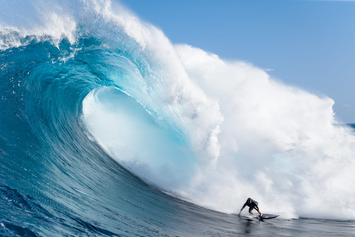 Jaws wave outlet