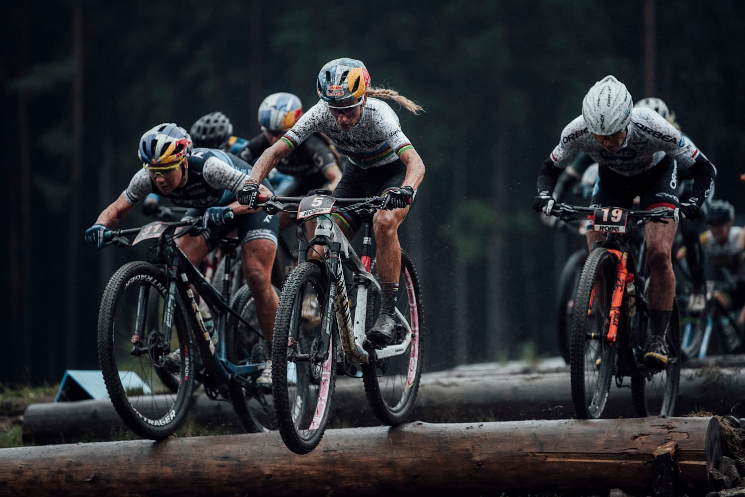 What is cross country MTB racing A complete XC guide