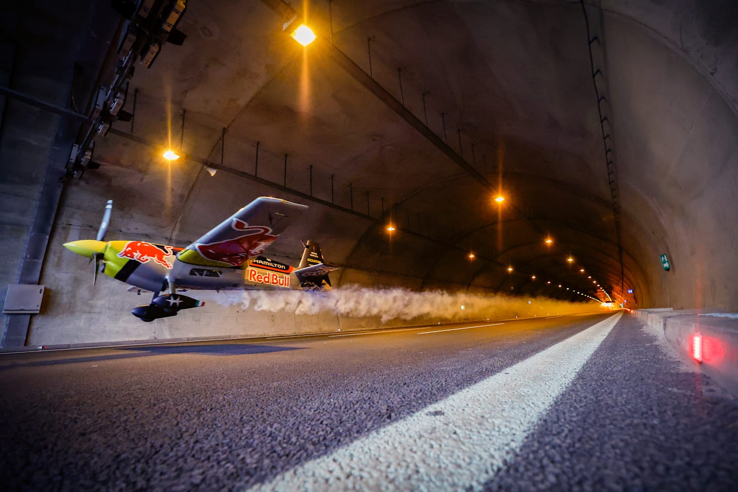 Italy through the Red Lens, image size:1500x1000