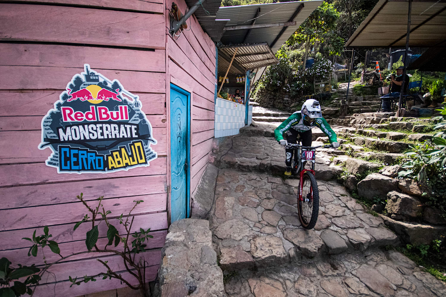 Courses de VTT DH urbain Le guide pour tout savoir