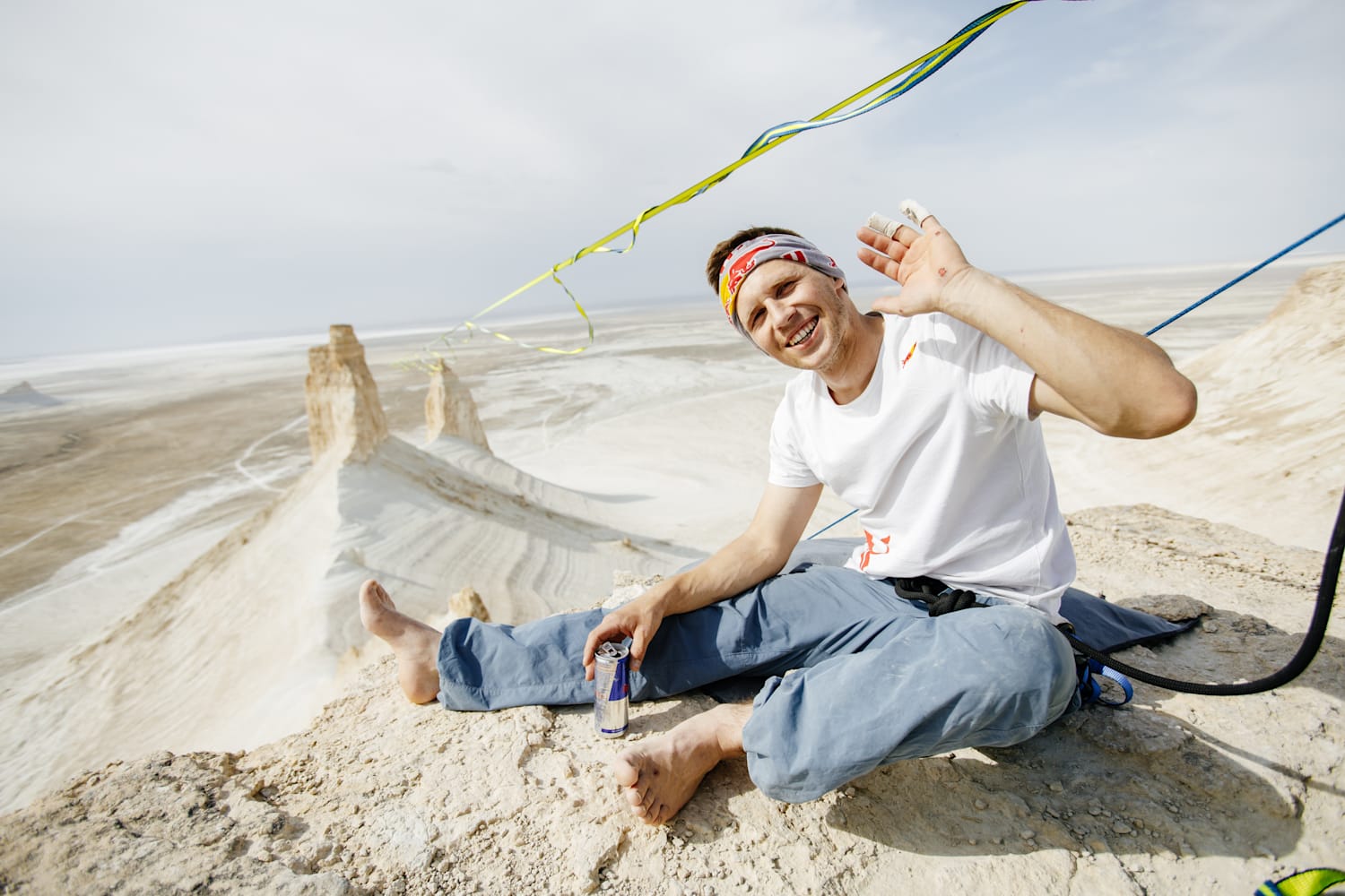 Кішкентай қыз жұмыс орнында трахается порно