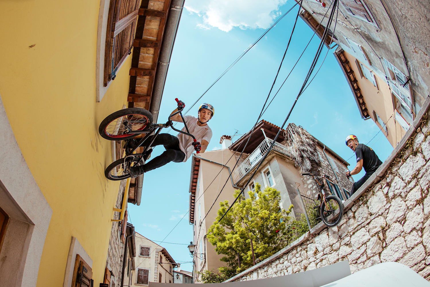 迷路のような旧市街を爆走！】クロアチア・ロヴィニでBMX