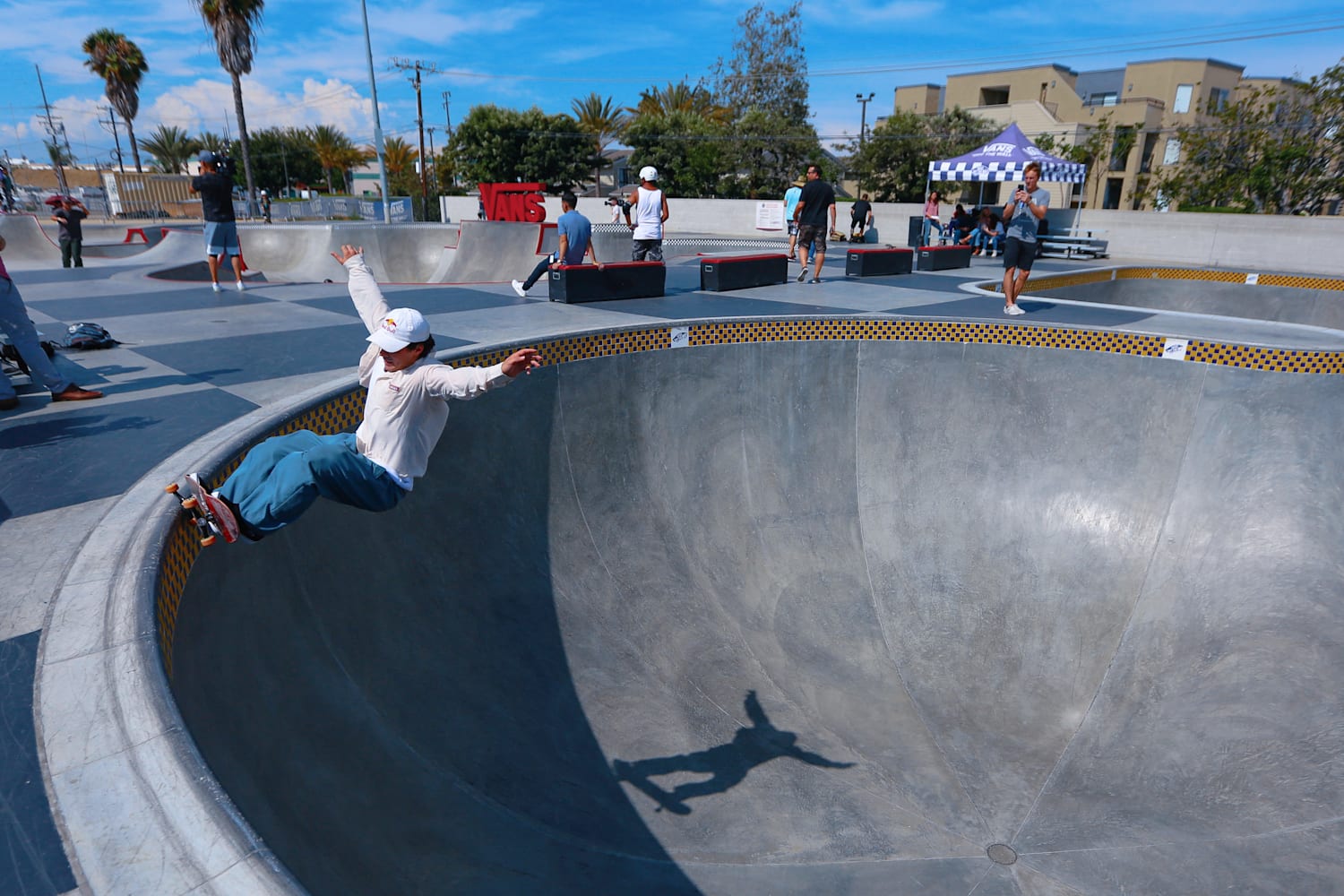 Vans skatepark the block shop